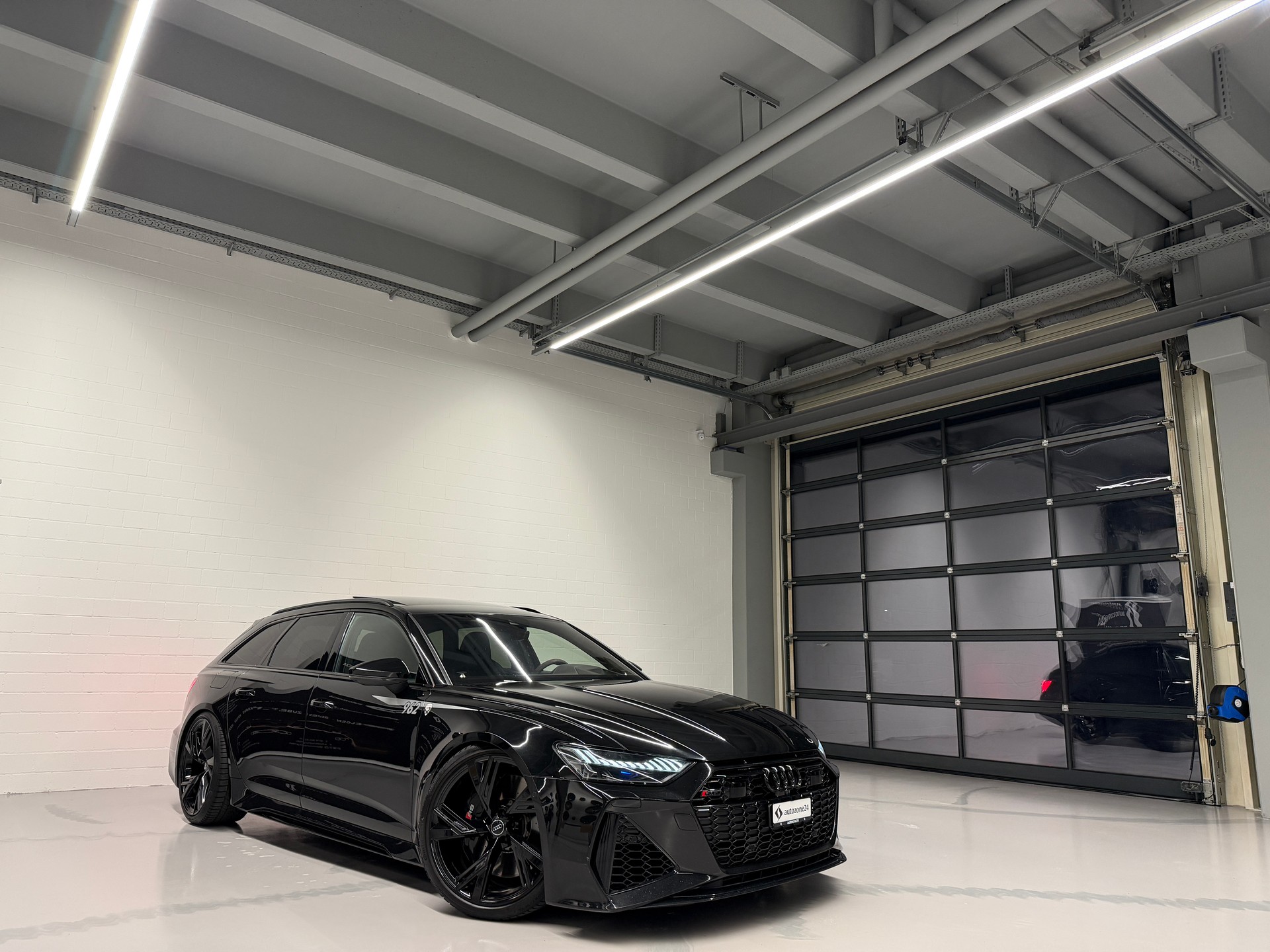 AUDI RS6 Avant 4.0 V8 TFSI quattro T-Tronic *MTM 962 PS*Exclusives CH-Auto*Hinterachslenkung*Full black*-image-9