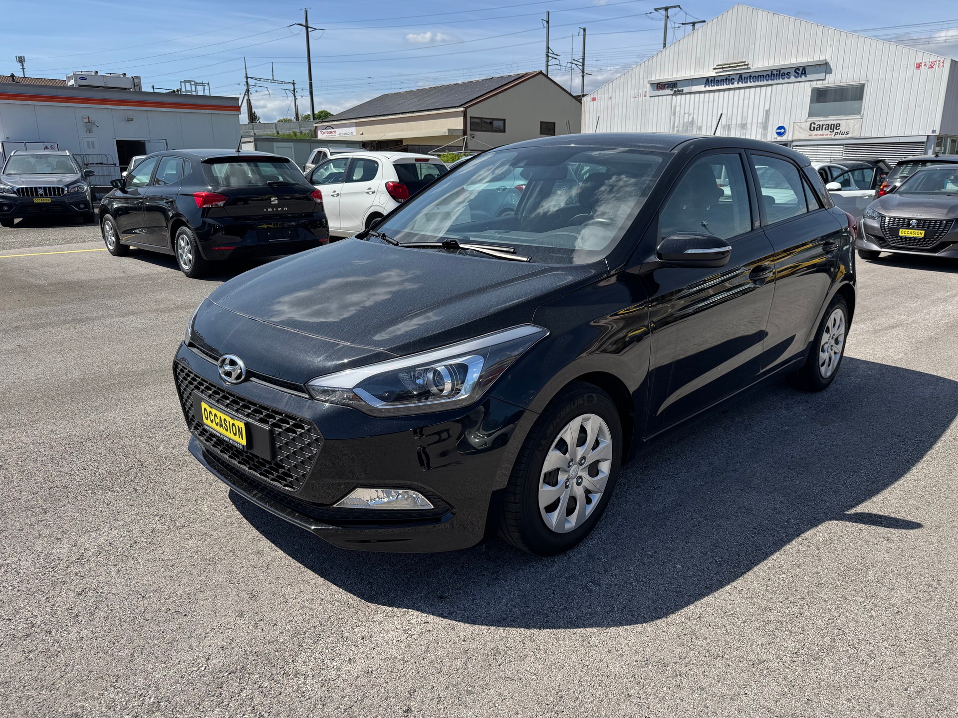 HYUNDAI i20 1.4 Amplia Automatic-image-7