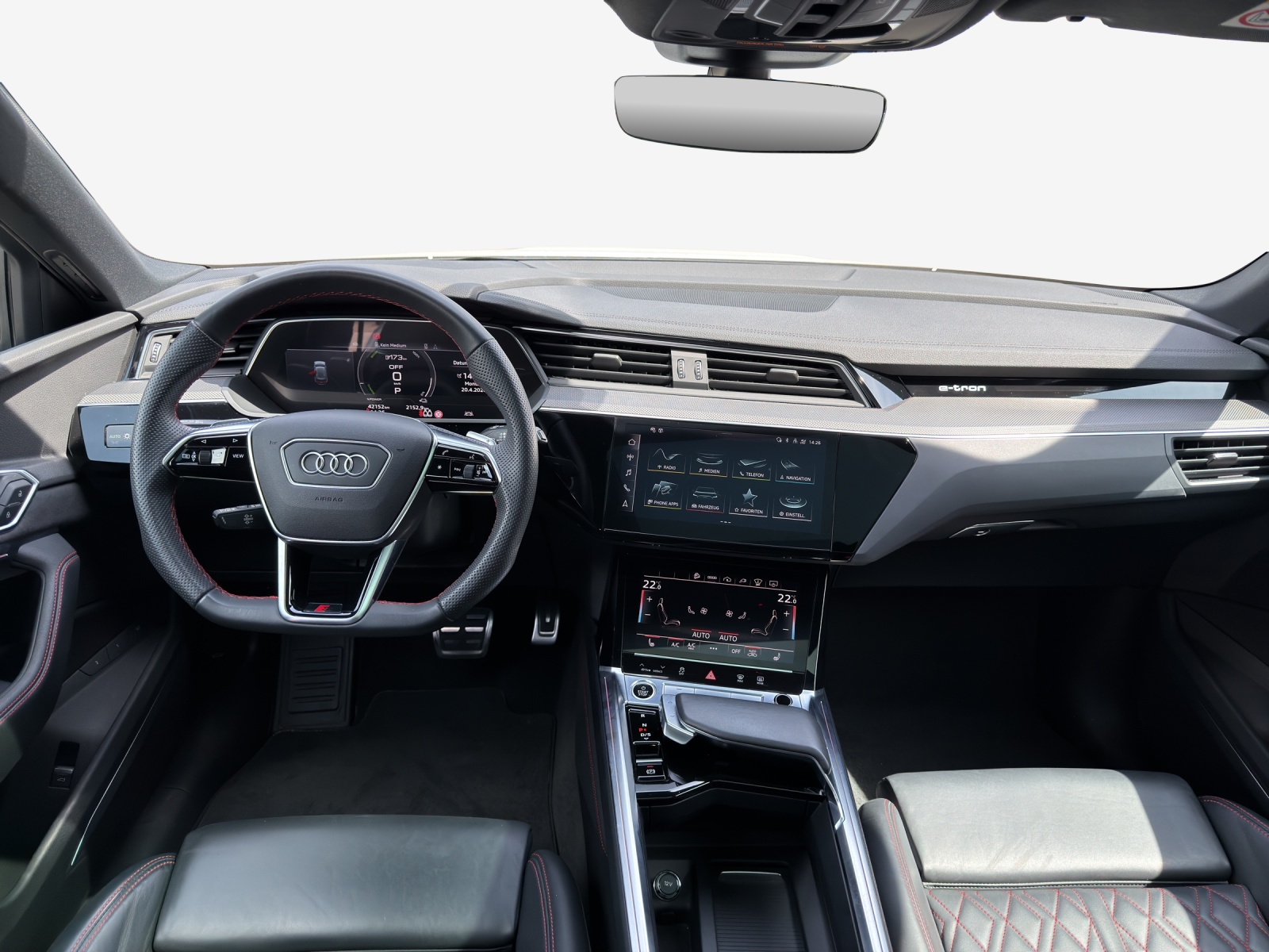 AUDI Q8 55 e-tron Black Edition quattro-image-9