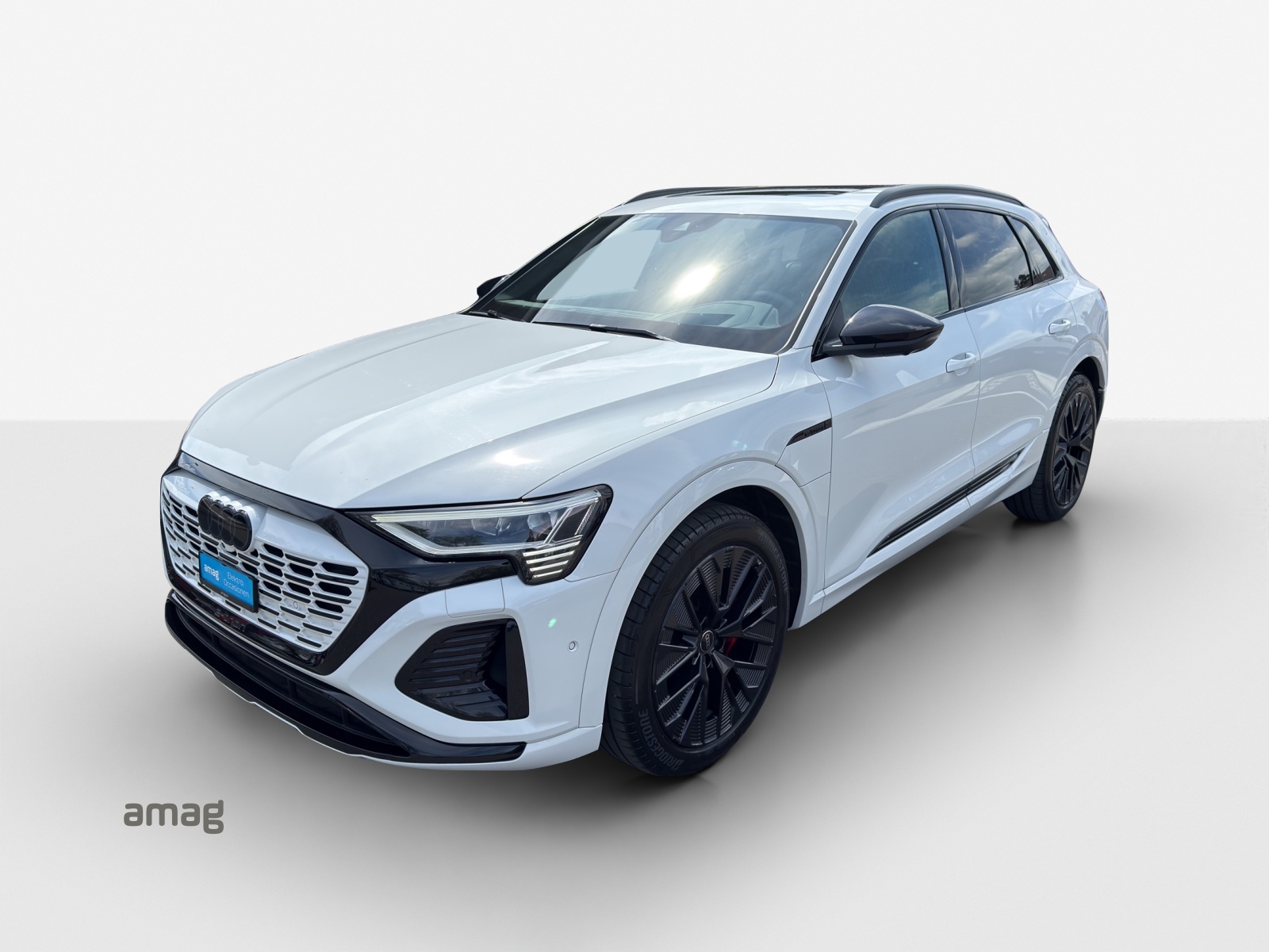 AUDI Q8 55 e-tron Black Edition quattro-image-0