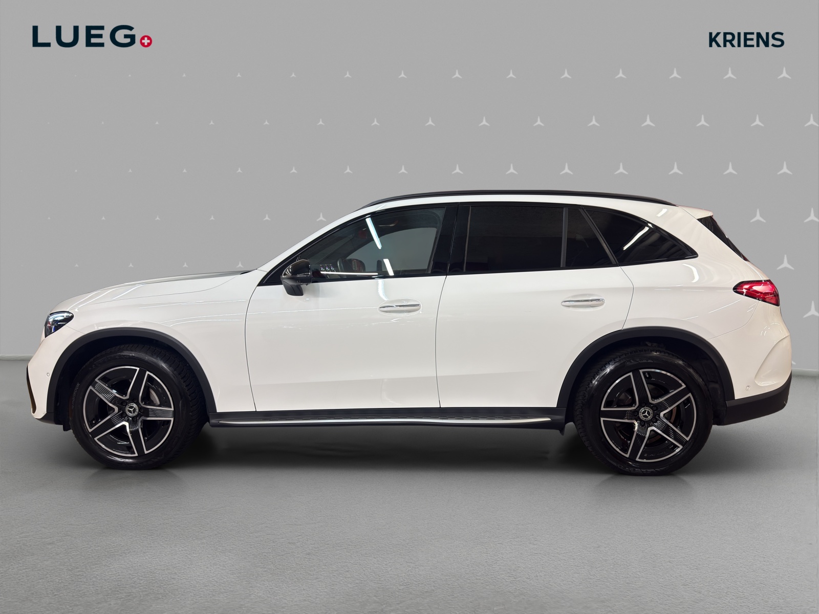 MERCEDES-BENZ GLC 200 4M - AMG / DISTRONIC / 360 Grad Kamera / Soundsystem-image-1