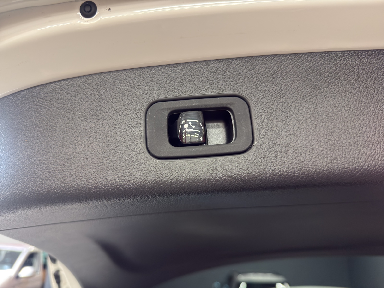 MERCEDES-BENZ GLC 200 4M - AMG / DISTRONIC / 360 Grad Kamera / Soundsystem-image-15