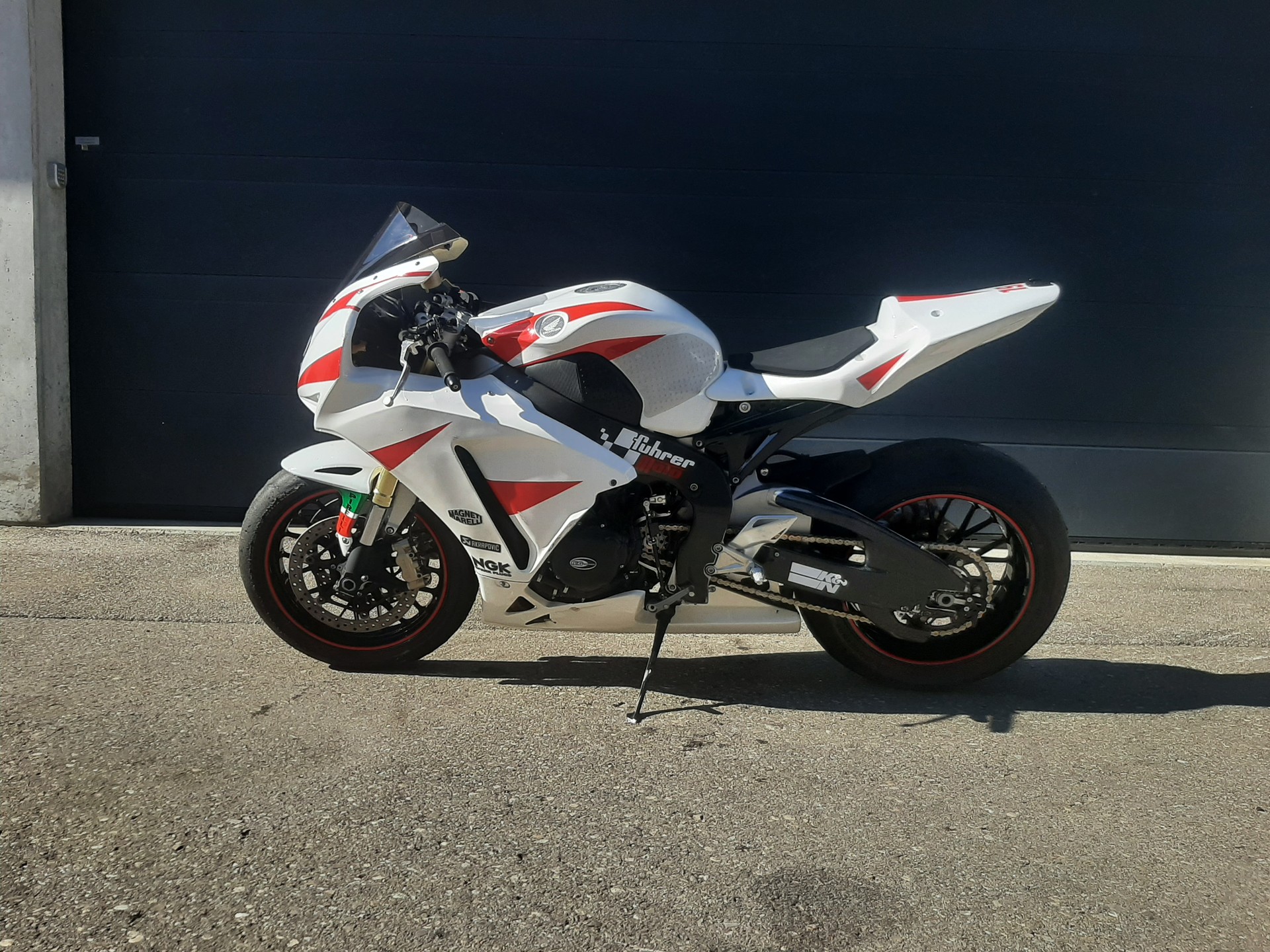 HONDA CBR 1000 RR Fireblade-image-7