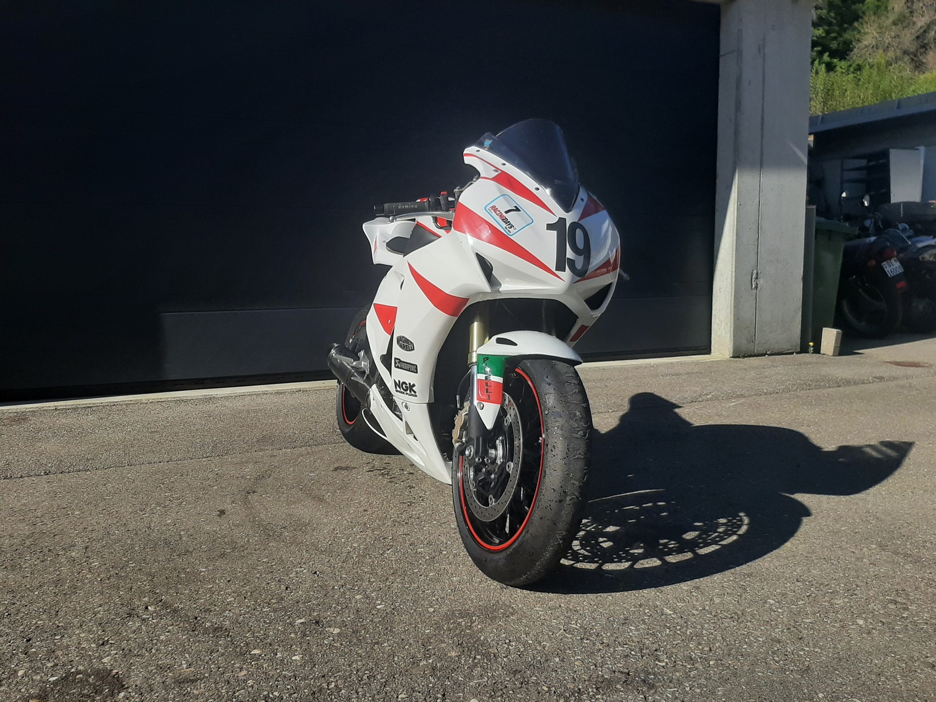 HONDA CBR 1000 RR Fireblade-image-11