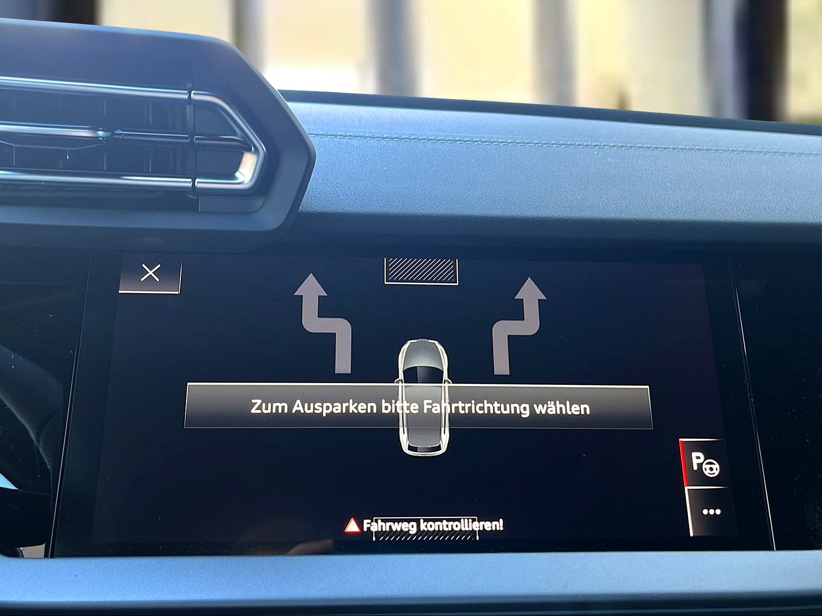 AUDI A3 Sportback TFSI 110 kW S line Attraction S tronic Daytongrau Perleffekt-image-14