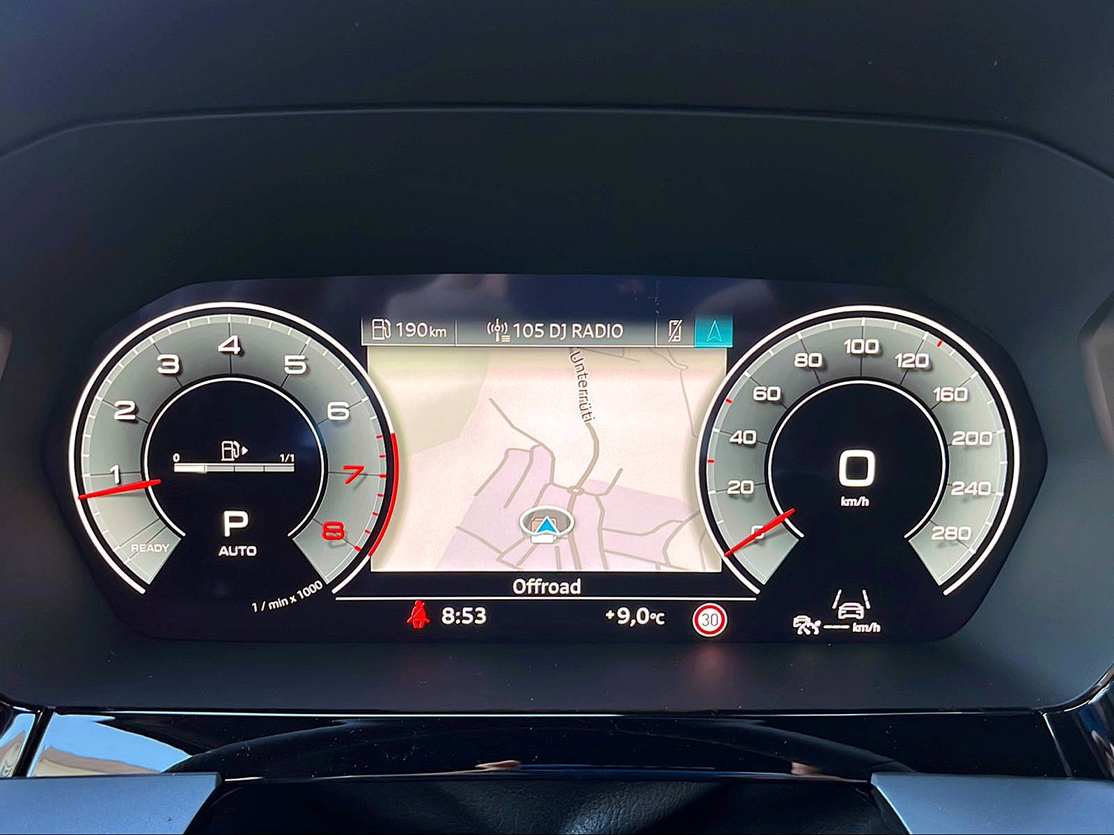 AUDI A3 Sportback TFSI 110 kW S line Attraction S tronic Daytongrau Perleffekt-image-10