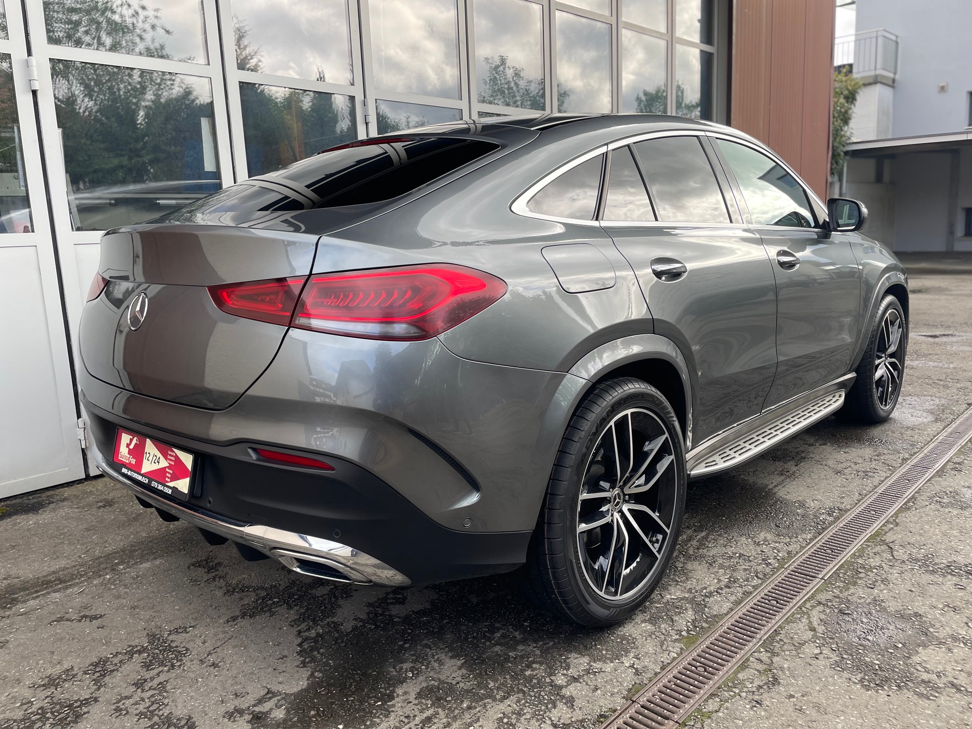 MERCEDES-BENZ GLE 400 d 4matic-image-2
