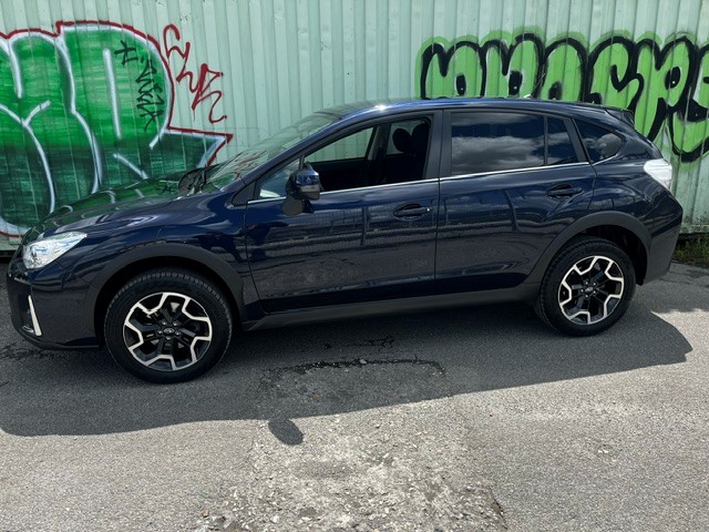 SUBARU XV 1.6 Swiss Two AWD CVT-image-3