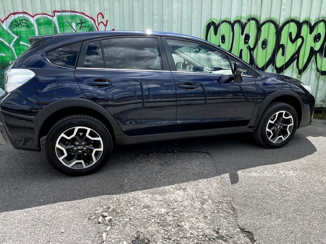 SUBARU XV 1.6 Swiss Two AWD CVT-image-4
