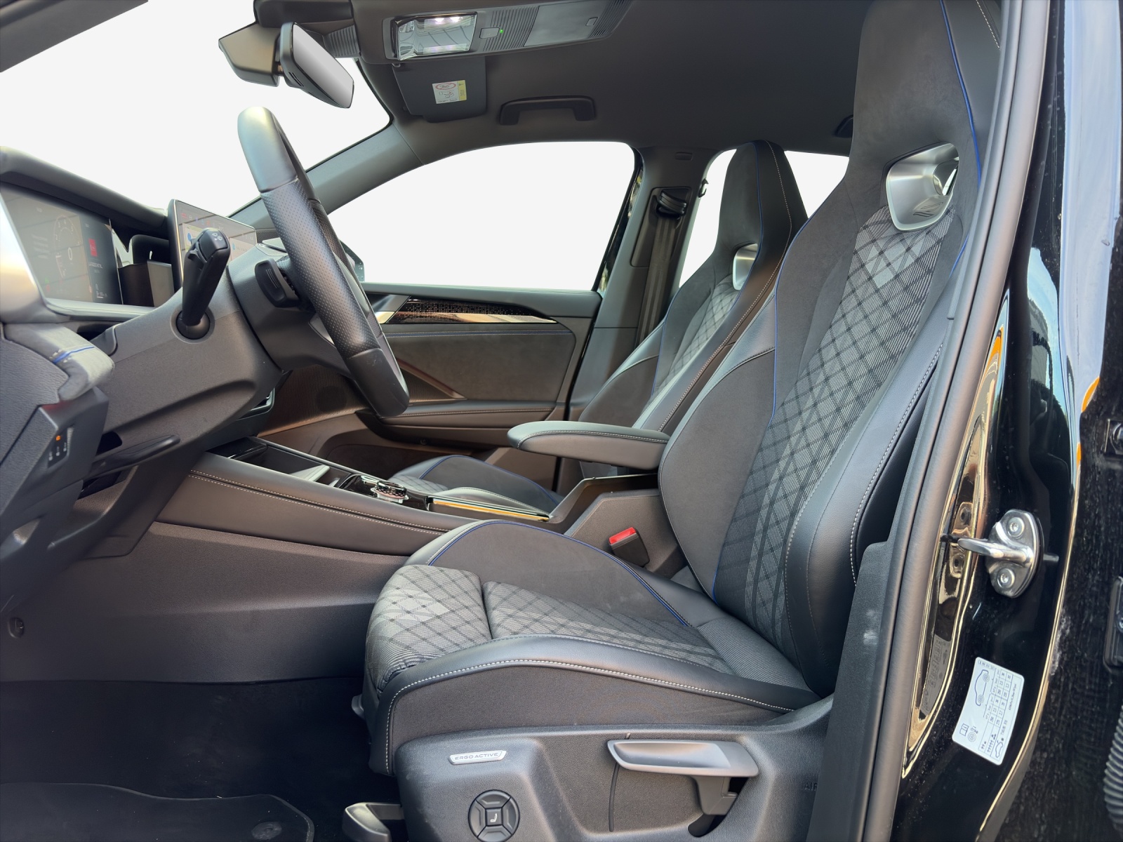 VW Tayron 2.0 TSI R-Line DSG 4Motion-image-7