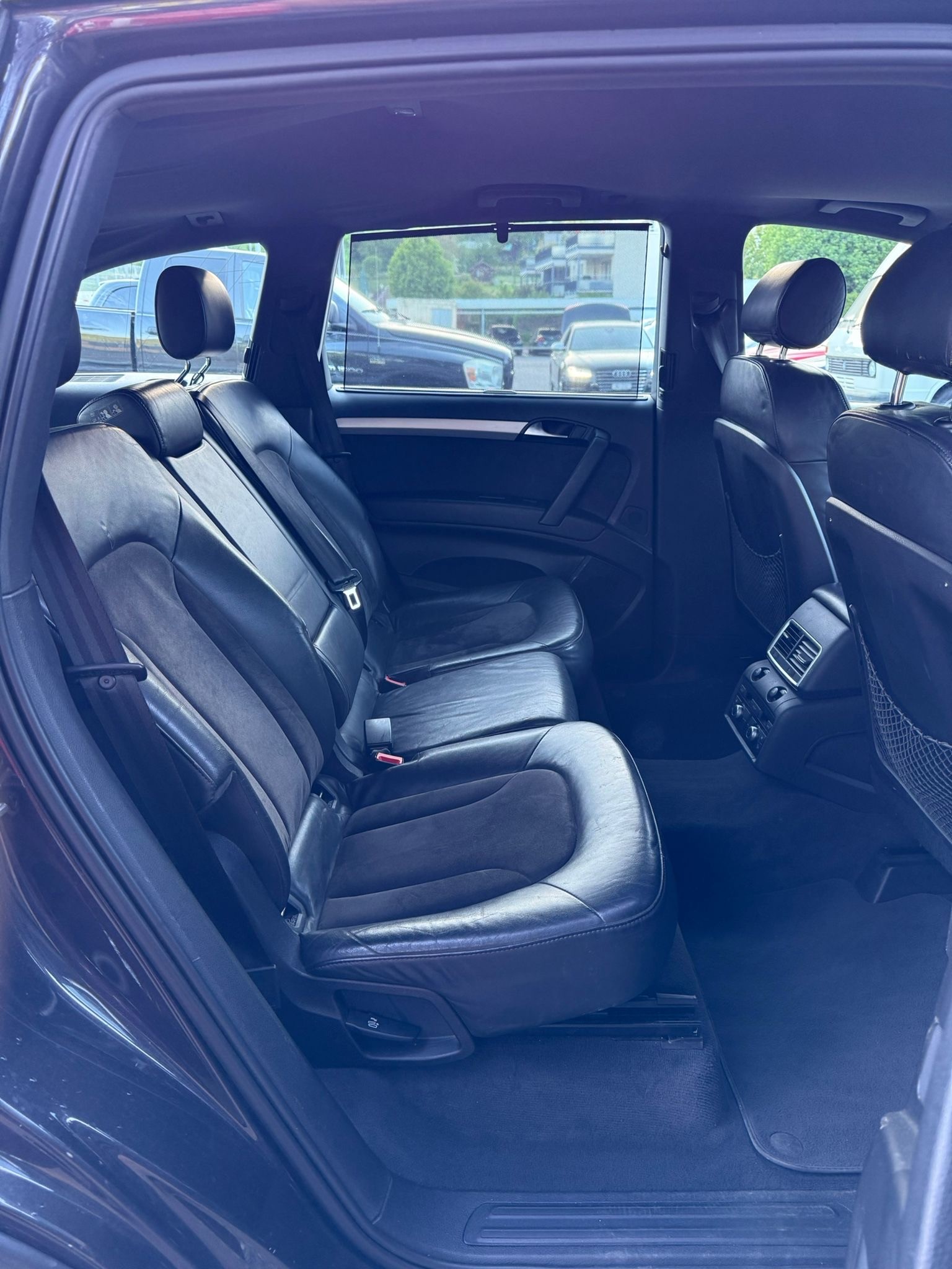 AUDI Q7 4.2 TDI quattro tiptronic-image-9