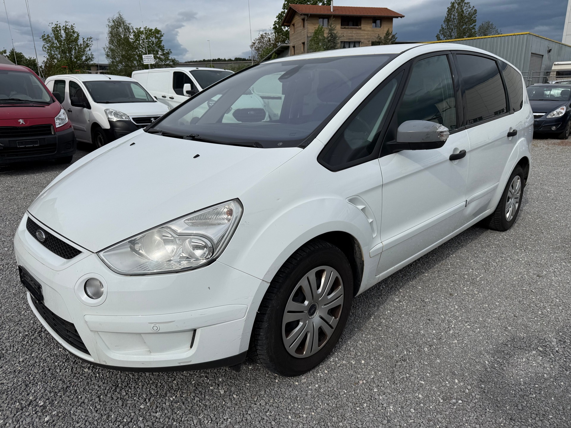 FORD S-Max 2.0 TDCi Ambiente-image-1
