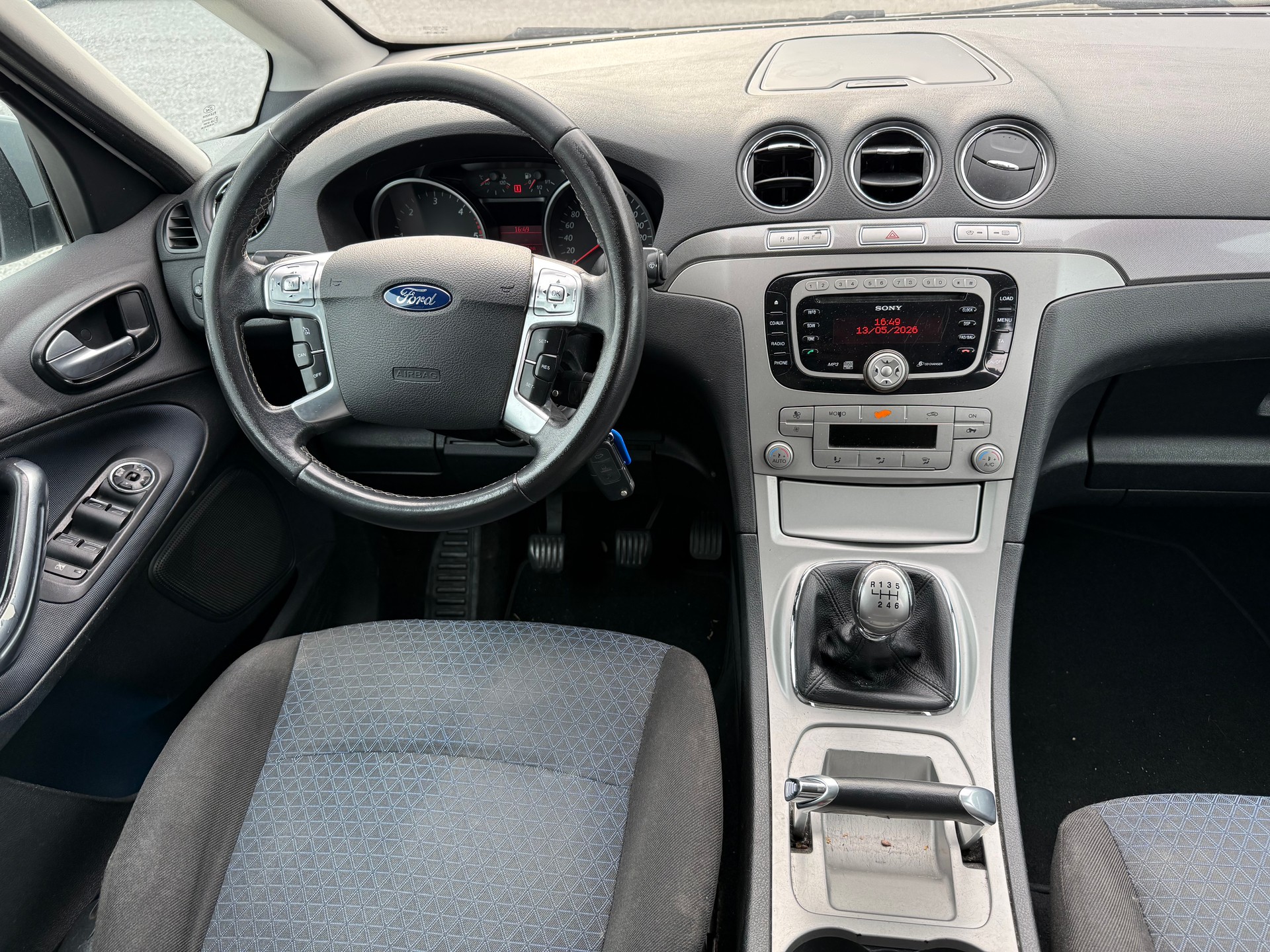 FORD S-Max 2.0 TDCi Ambiente-image-11