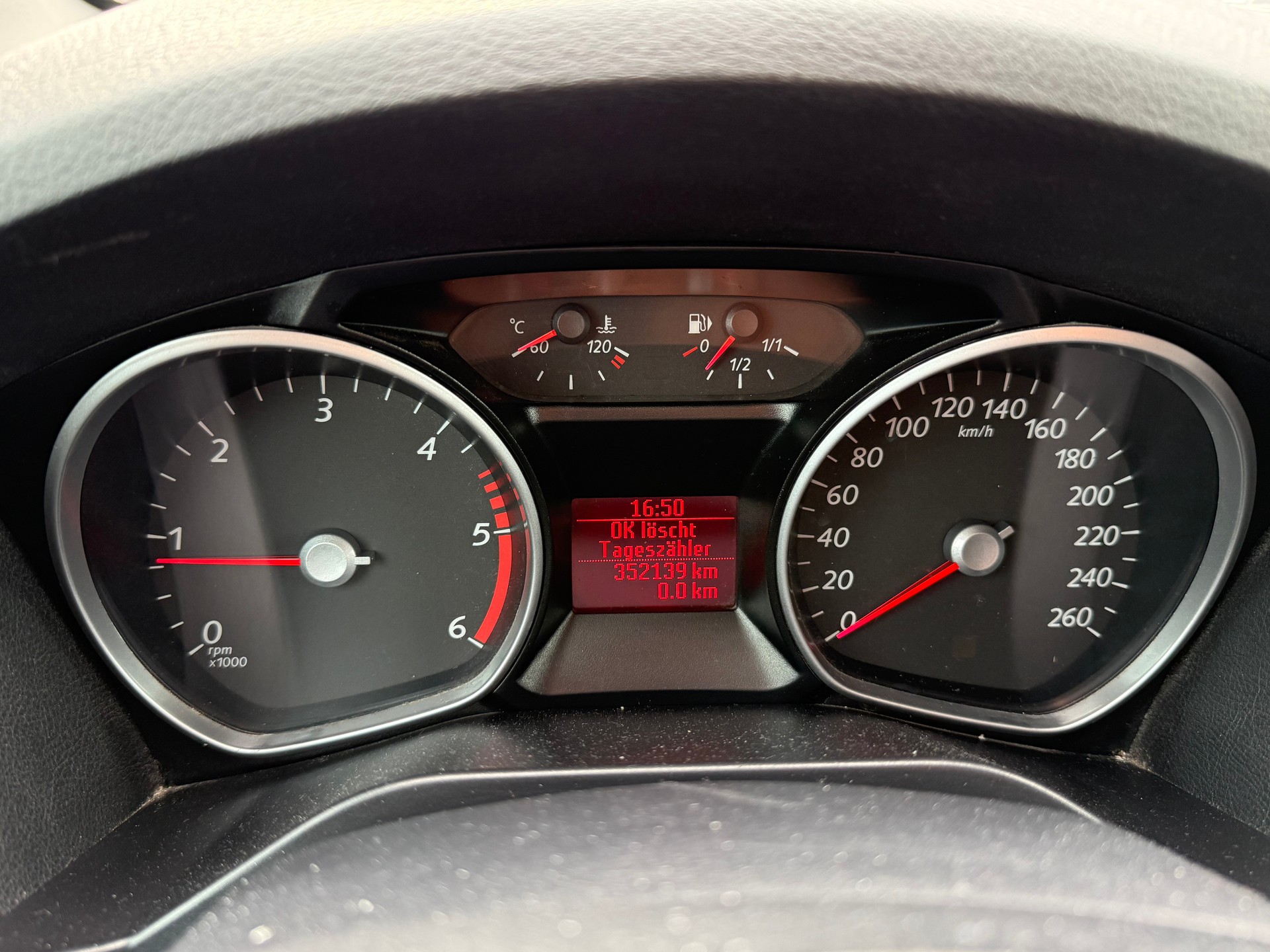 FORD S-Max 2.0 TDCi Ambiente-image-14