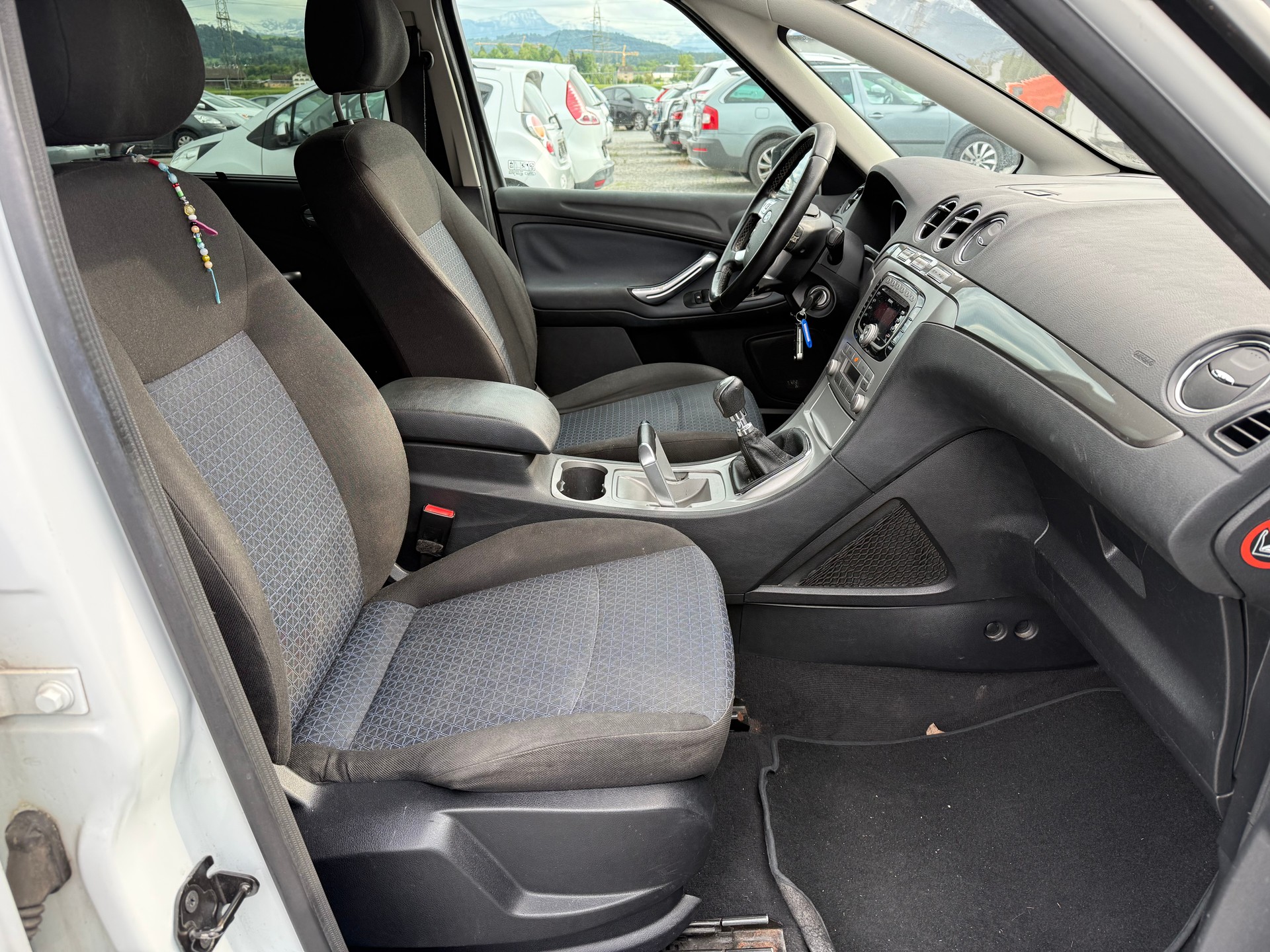 FORD S-Max 2.0 TDCi Ambiente-image-9