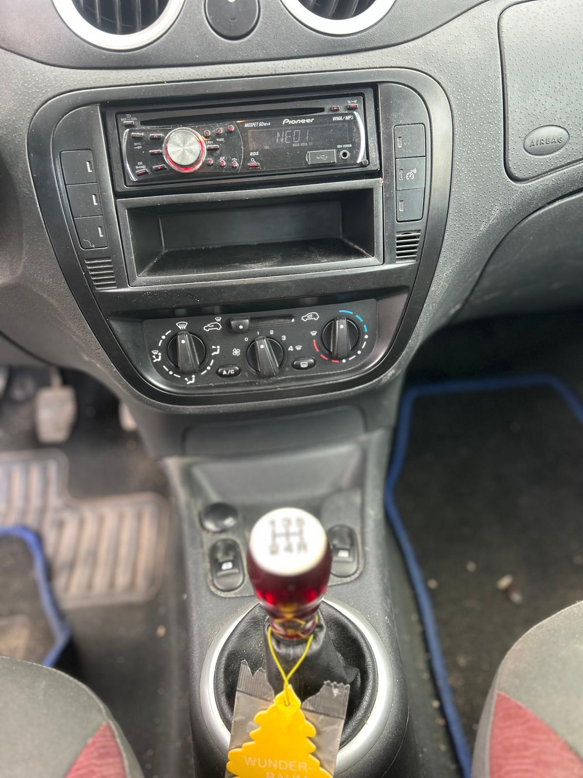CITROEN C3 1.4i Furio-image-10
