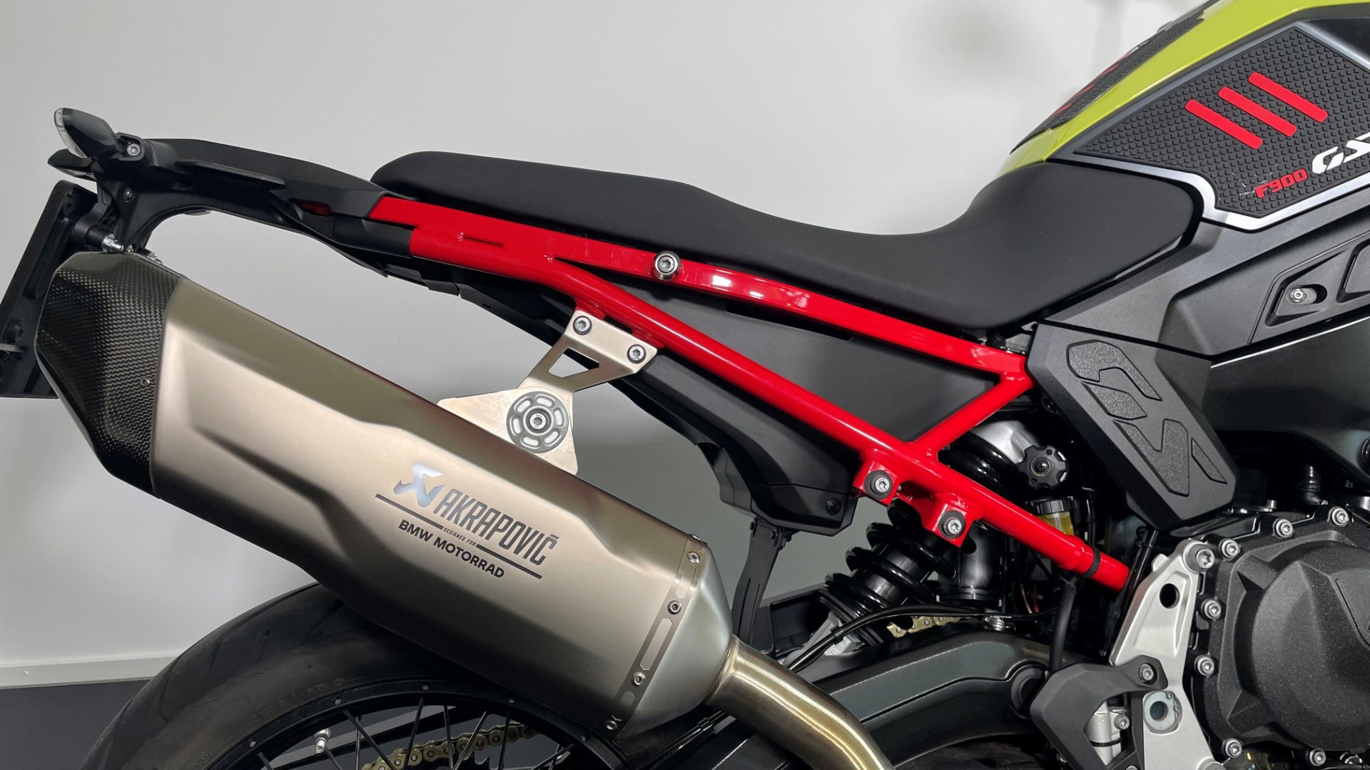 BMW F 900 GS Passion-showroom-element-3