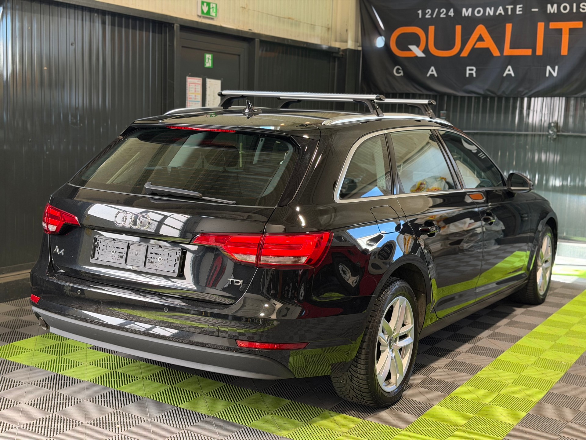 AUDI A4 Avant 2.0 TDI S-tronic-image-1