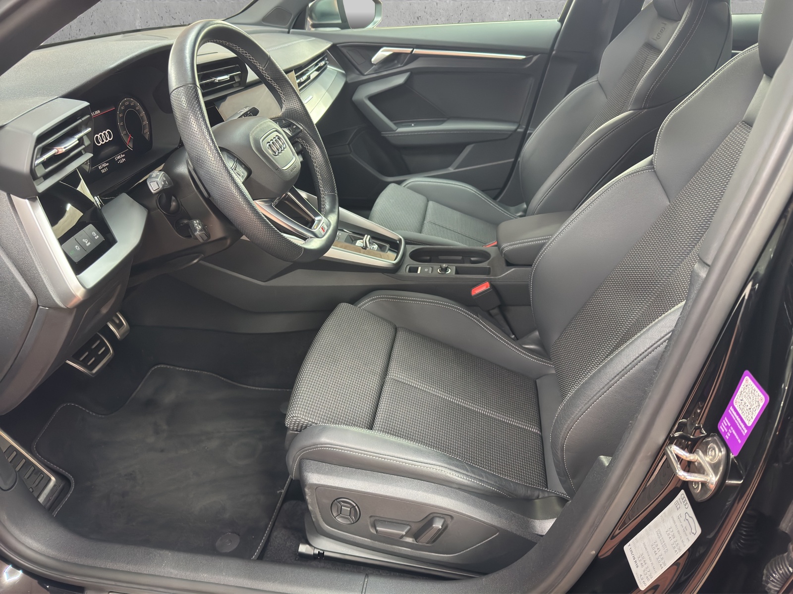 AUDI S3 Sportback 2.0 TFSI quattro S-tronic-image-6