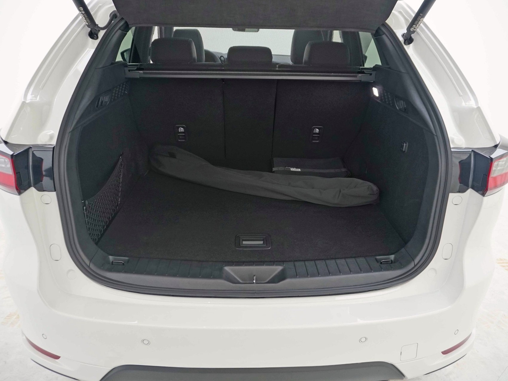 MAZDA CX-60 2.5 PHEV Homura Plus Gratis Mazda Service Pack 4 Jahre /80'000 km-image-18