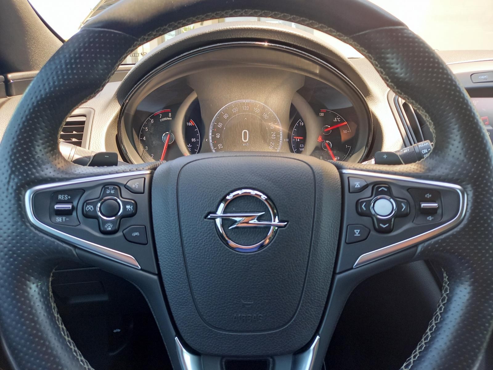 OPEL Insignia 2.8 Turbo OPC 4WD Automatic-image-5