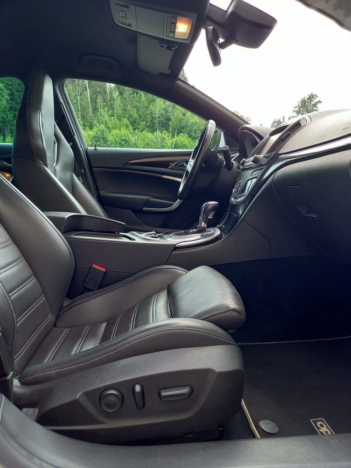 OPEL Insignia 2.8 Turbo OPC 4WD Automatic-image-7