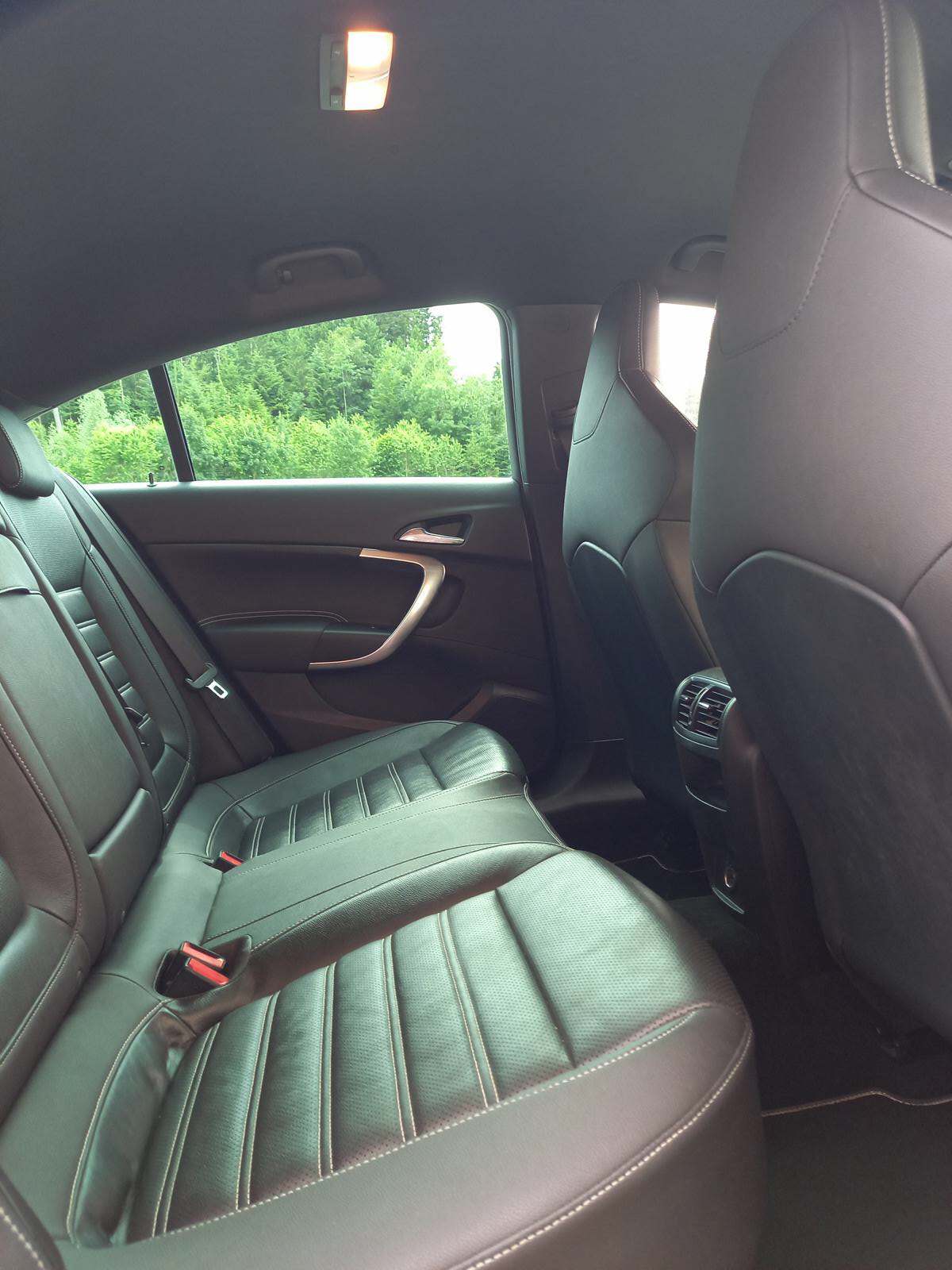 OPEL Insignia 2.8 Turbo OPC 4WD Automatic-image-9
