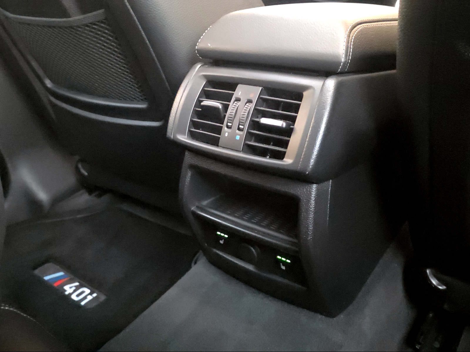 BMW X4 M 40i Steptronic-image-18
