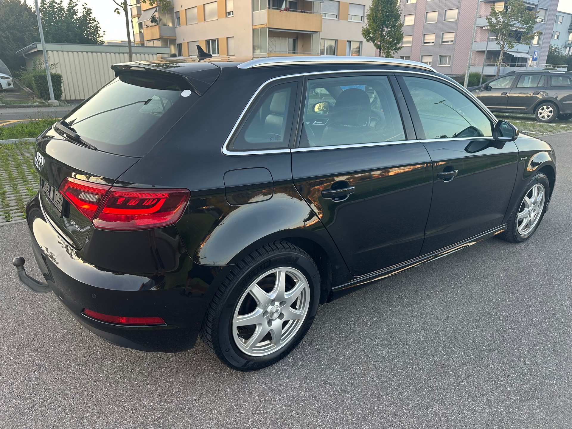 AUDI 1.4 T FSI e-tron Attract. S-Tr-image-1