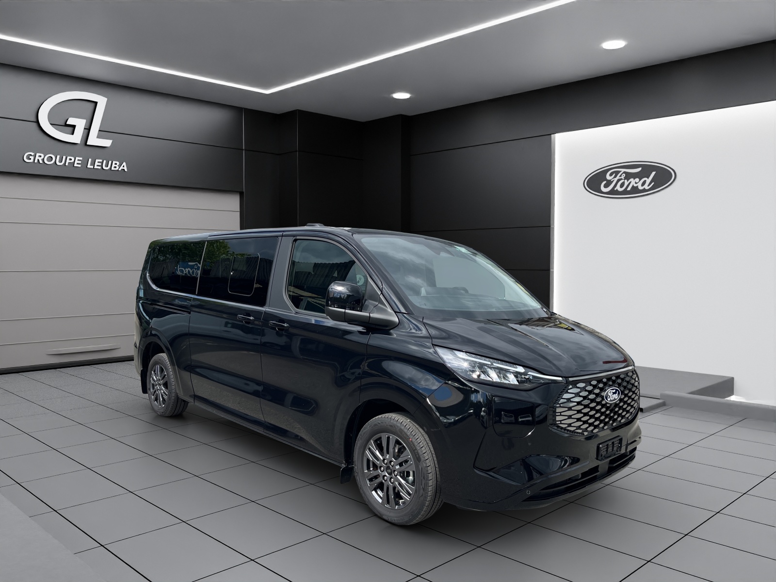 Photo FORD TOURNEO-CUSTOM Tourneo Bus 340 L2H1 65kWh Titanium