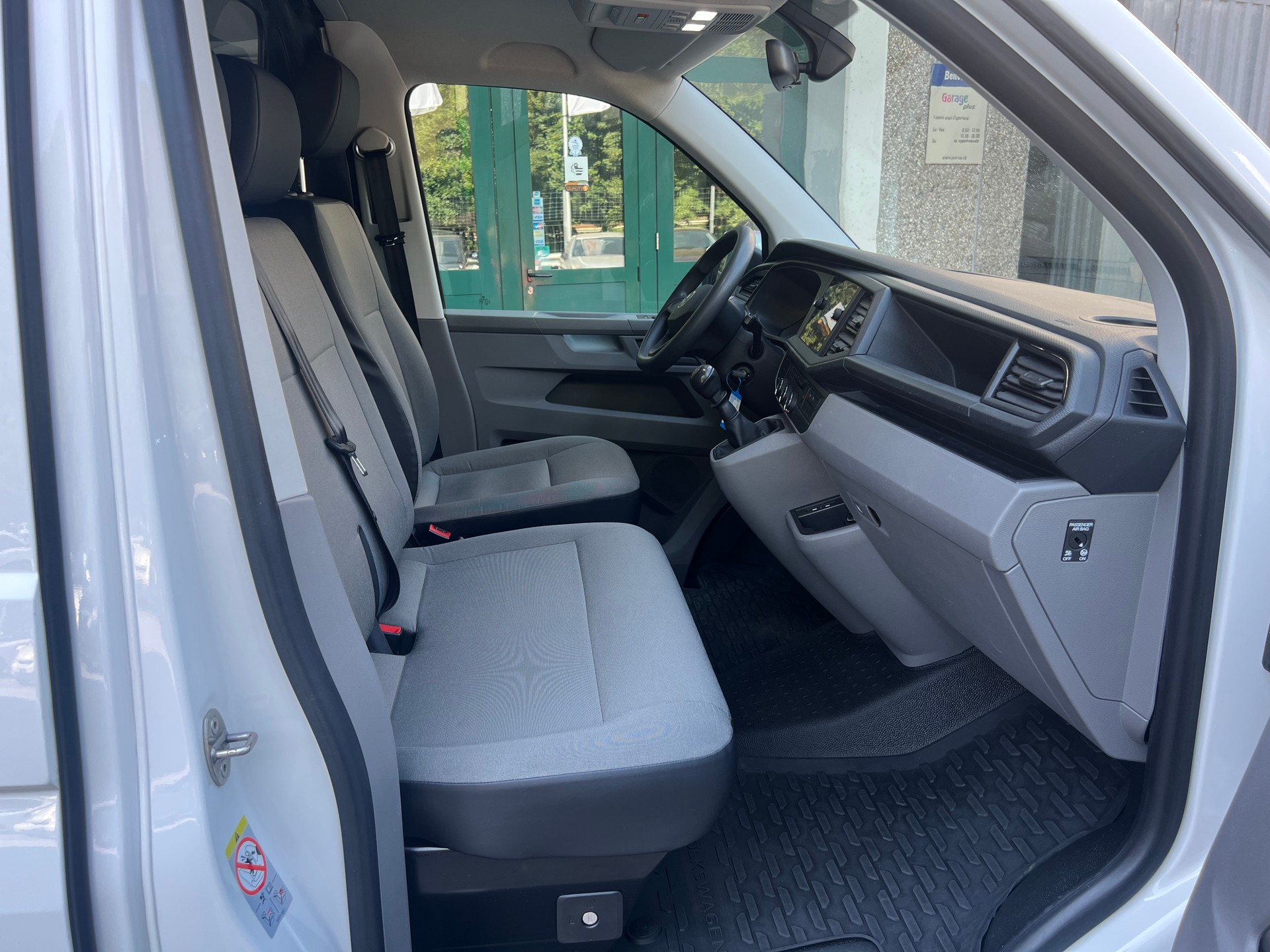 VW T6.1 2.0 TDI-image-9