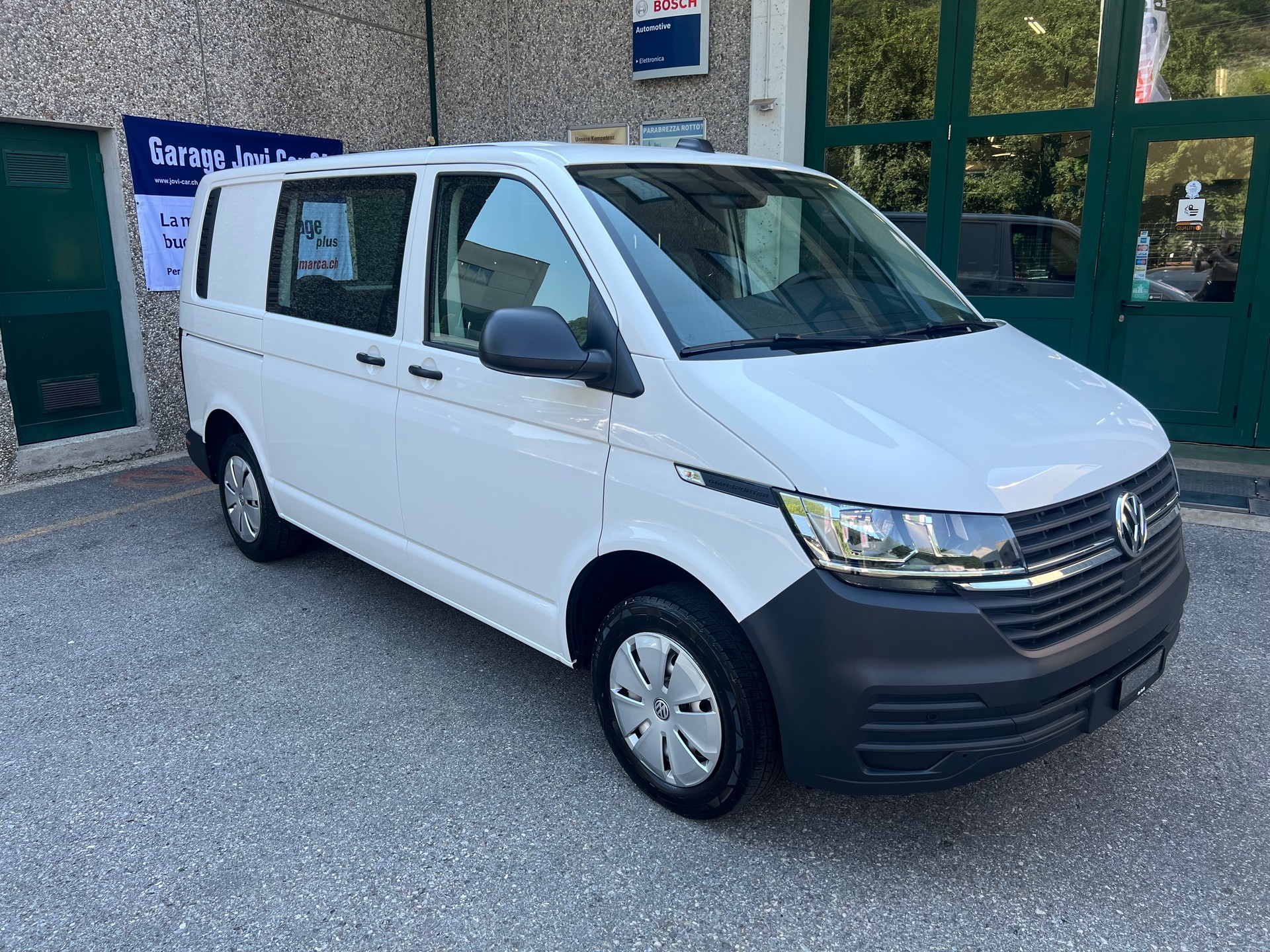VW T6.1 2.0 TDI-image-0