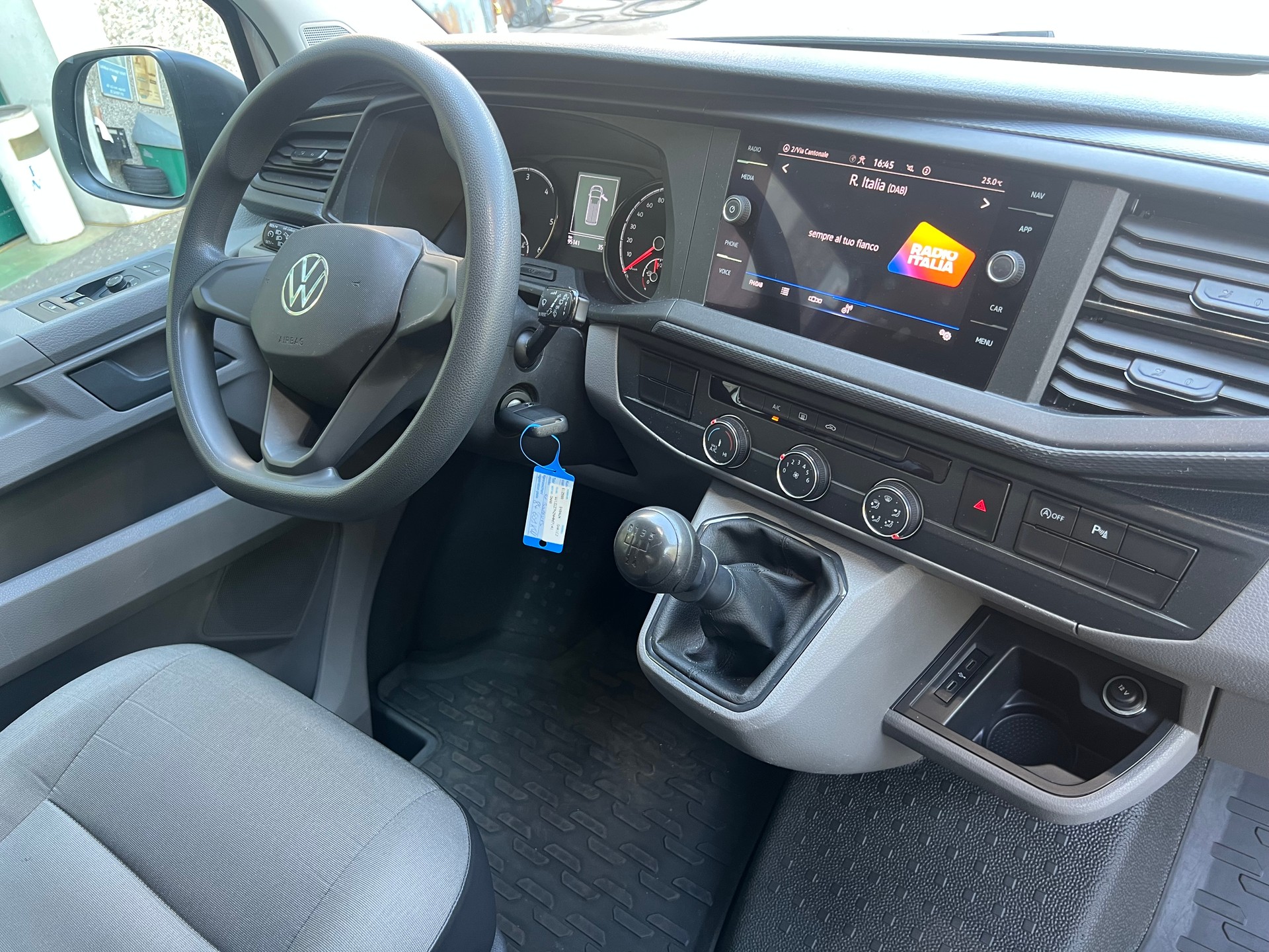 VW T6.1 2.0 TDI-image-10
