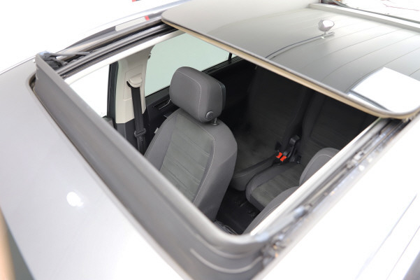 VW Touran 1.4 TSI BMT High-image-14