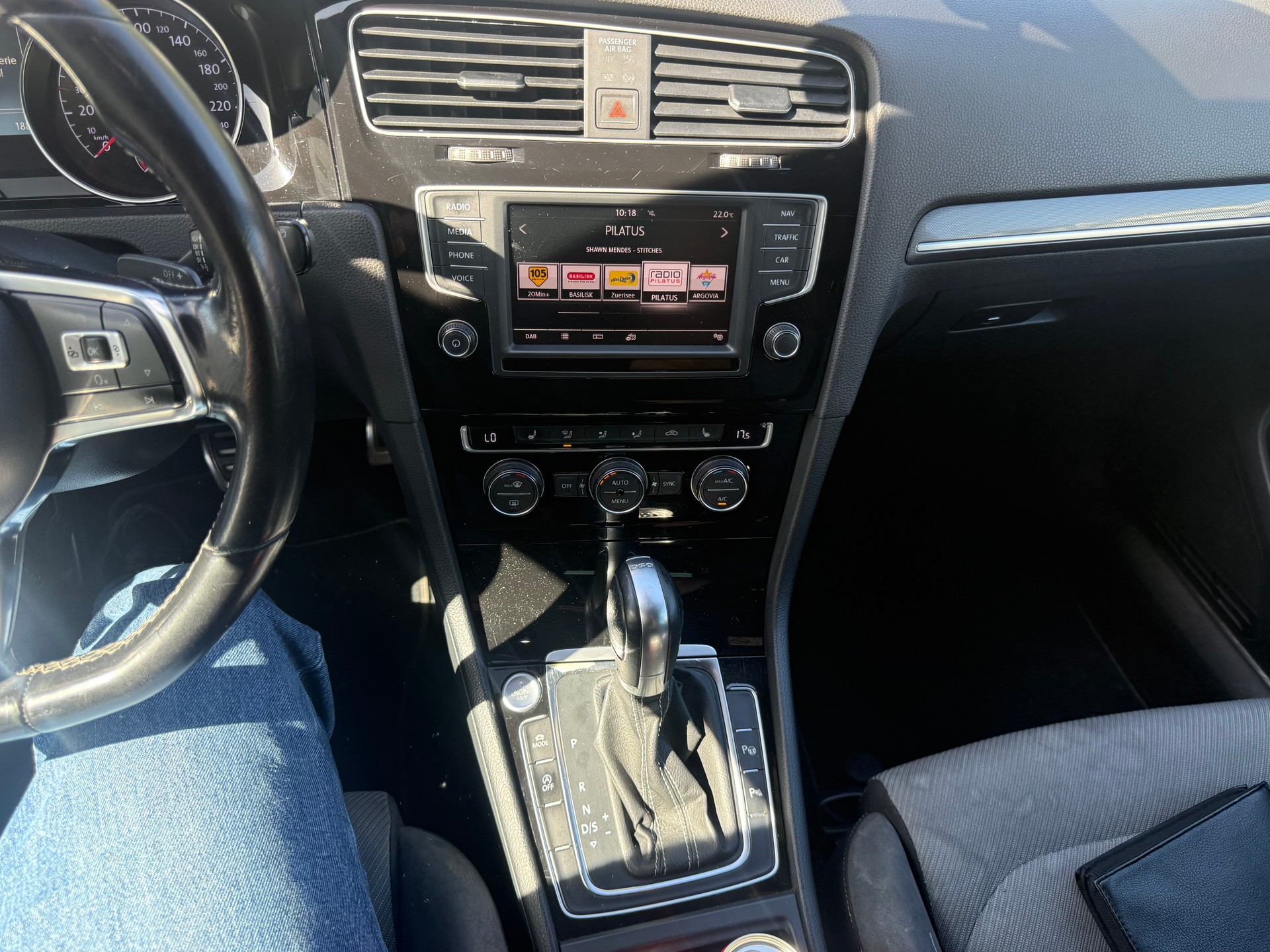 VW Golf 1.4 TSI Allstar R-Line DSG-image-7