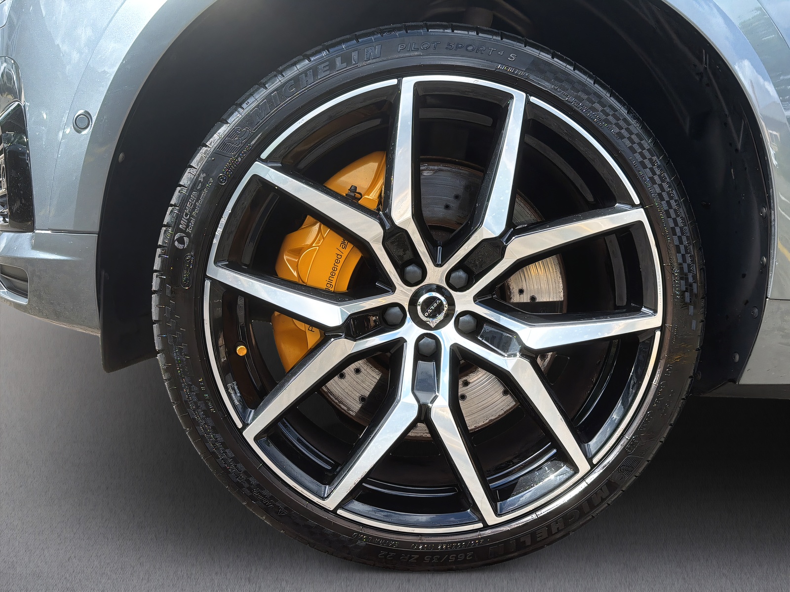 VOLVO XC60 T8 eAWD Polestar Geartronic-image-5