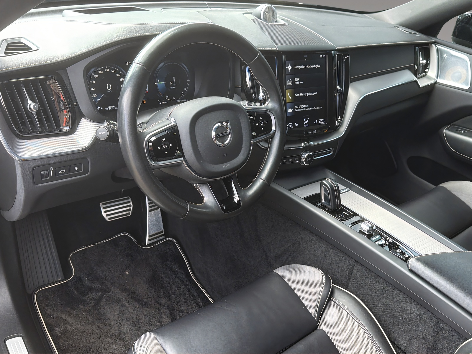 VOLVO XC60 T8 eAWD Polestar Geartronic-image-9