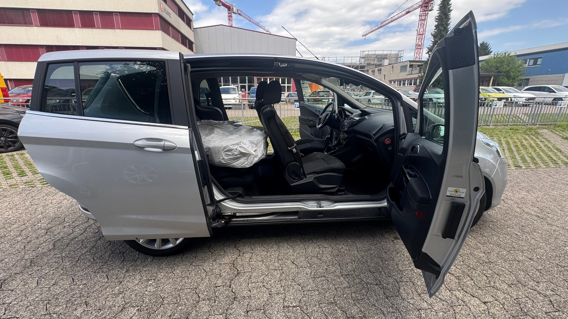 FORD B-Max 1.0 SCTi Titanium-image-9