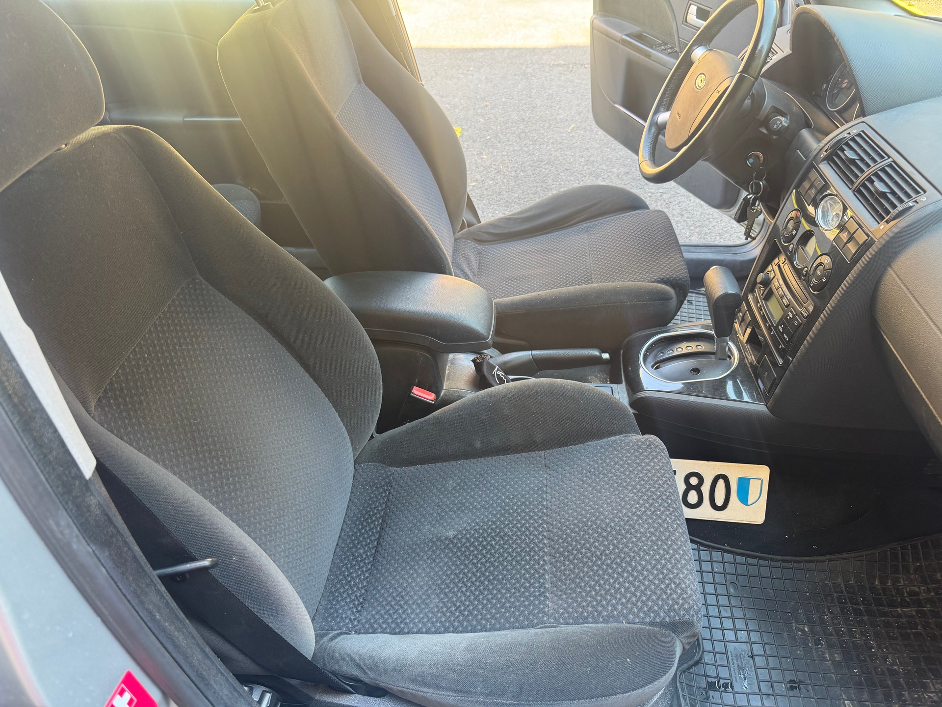 FORD Mondeo 2.0i 16V Ambiente-image-6