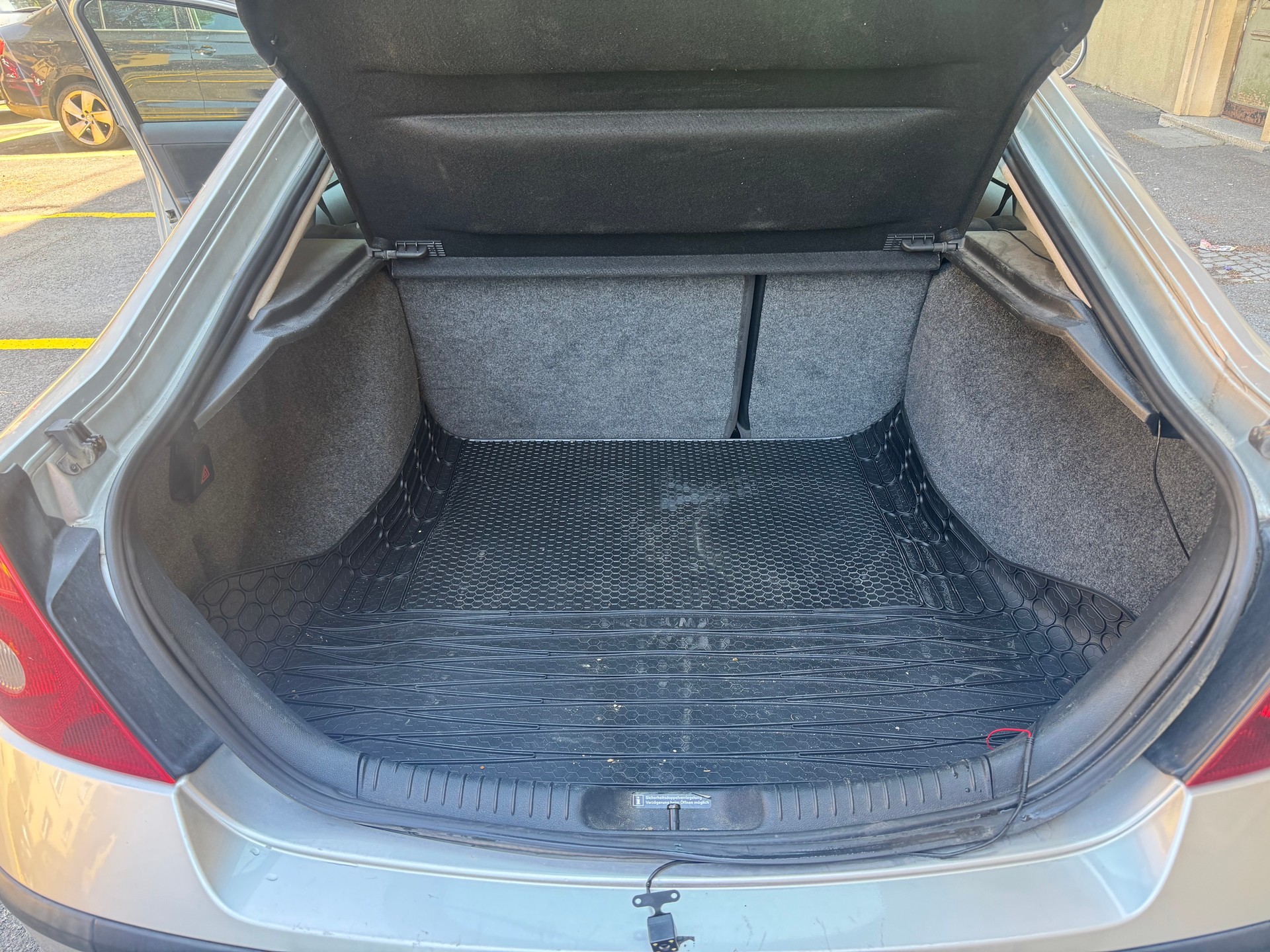 FORD Mondeo 2.0i 16V Ambiente-image-12