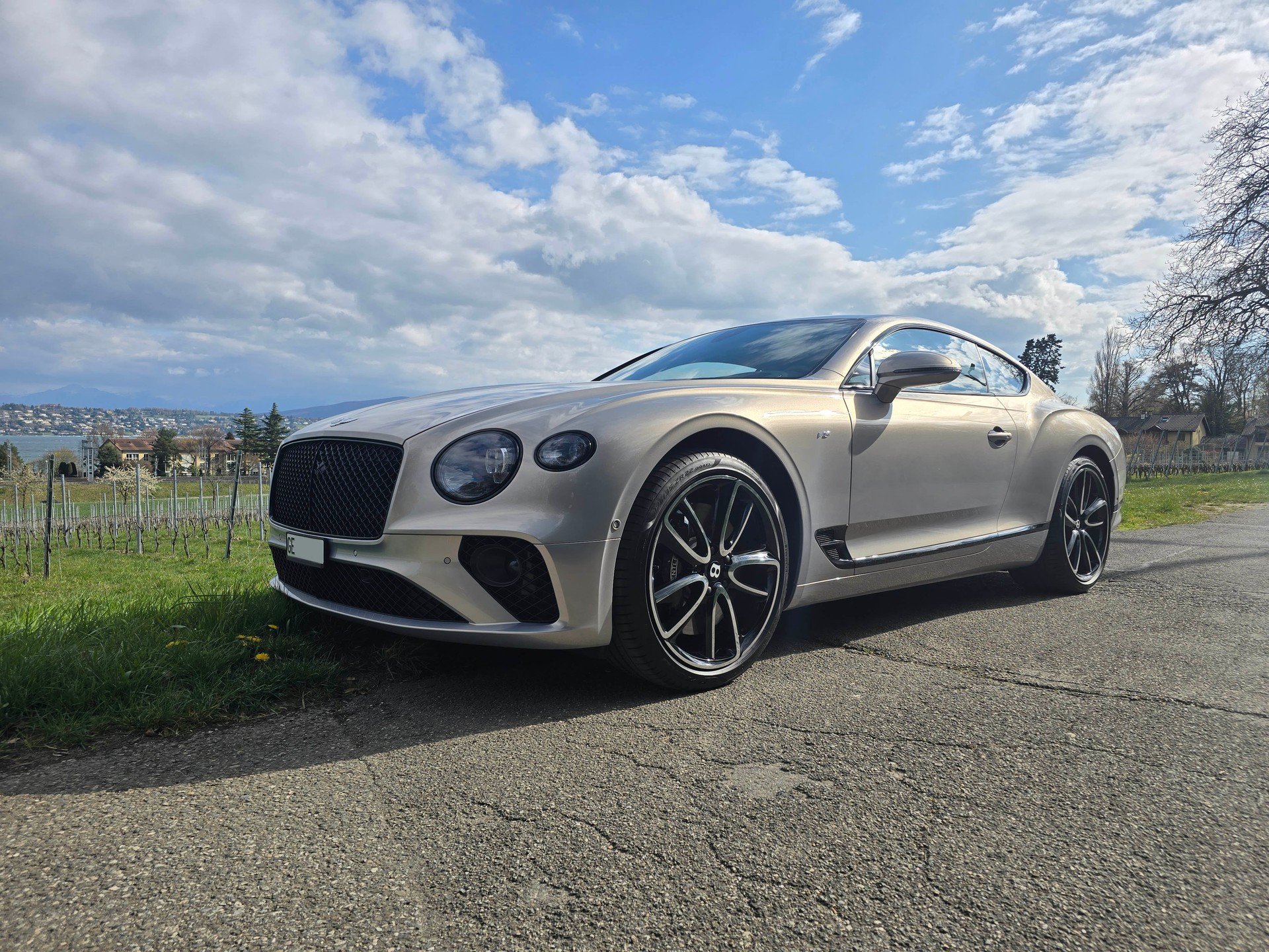 BENTLEY Continental GT 4.0 V8-image-0