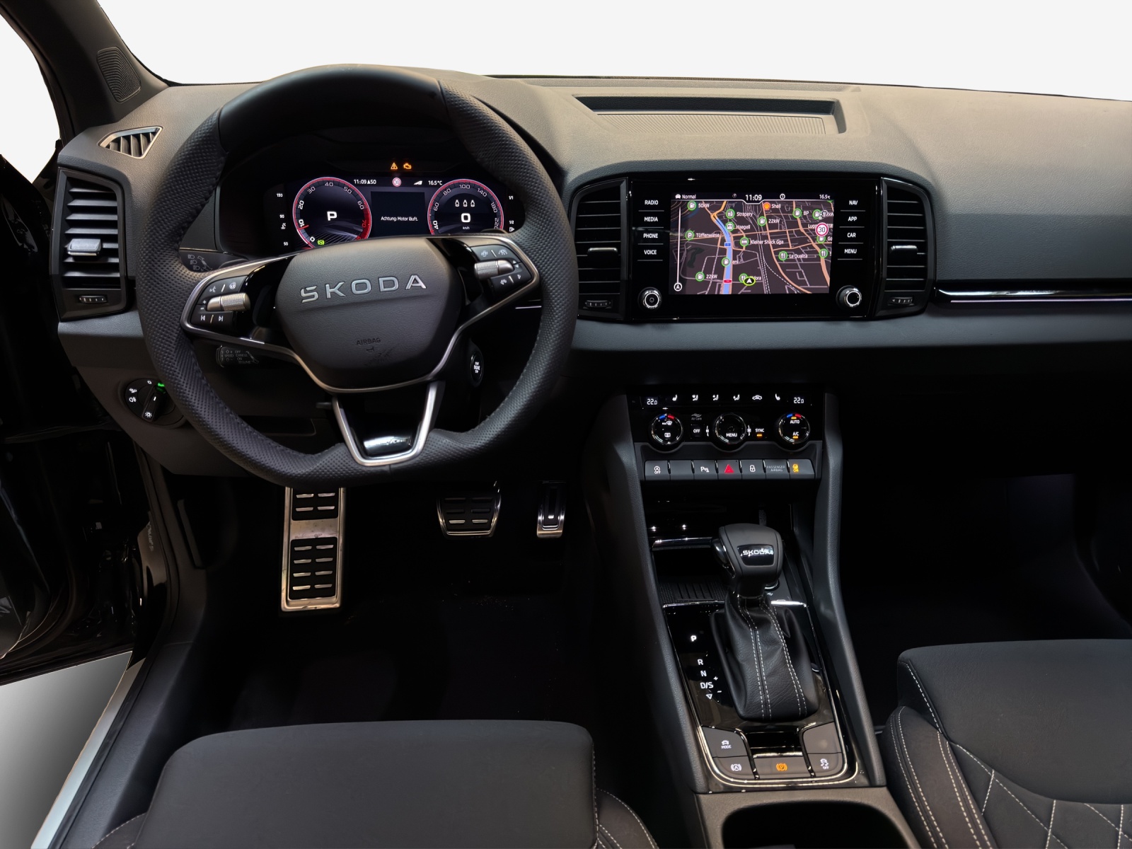 SKODA Karoq 2.0 TSI SportLine 4x4 DSG-image-8