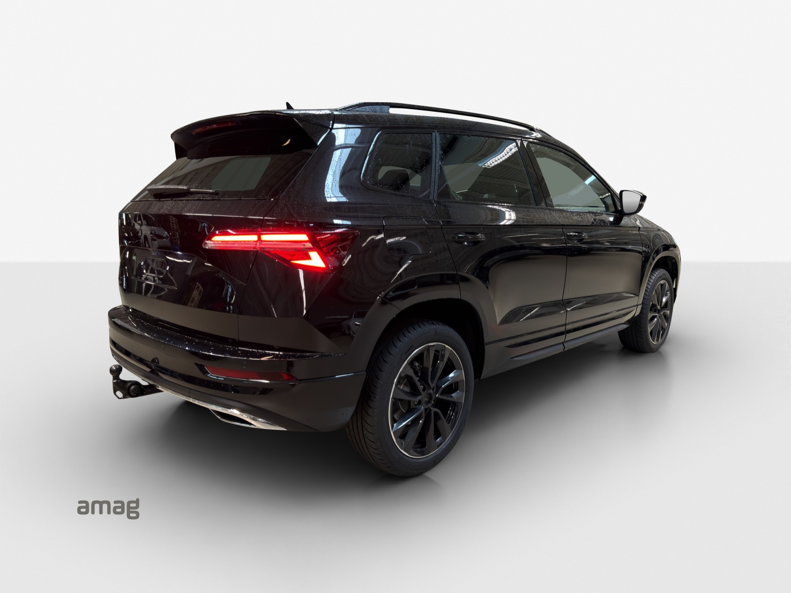 SKODA Karoq 2.0 TSI SportLine 4x4 DSG-image-4