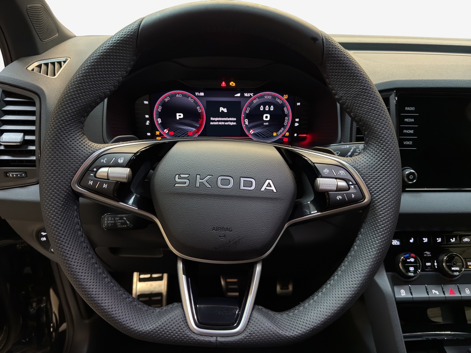 SKODA Karoq 2.0 TSI SportLine 4x4 DSG-image-9