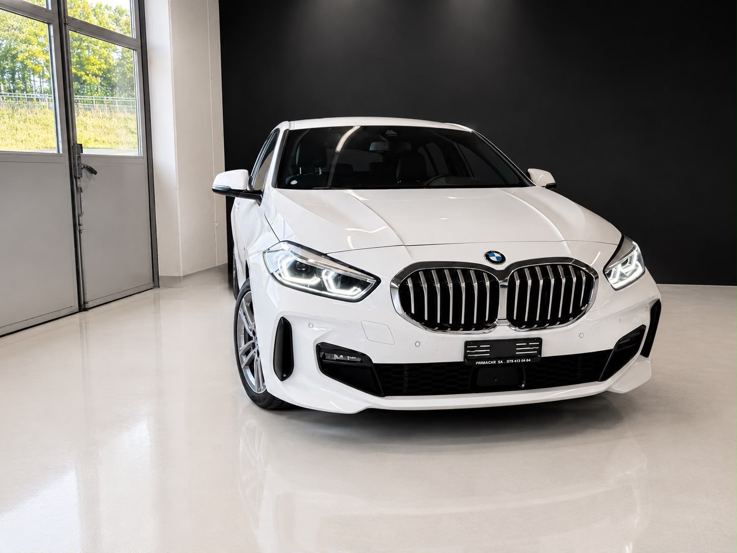 BMW 118i M Sport Steptronic-image-3