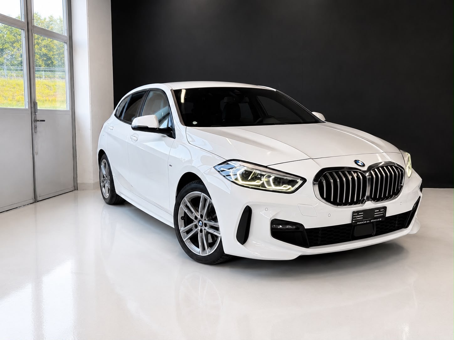 BMW 118i M Sport Steptronic-image-5