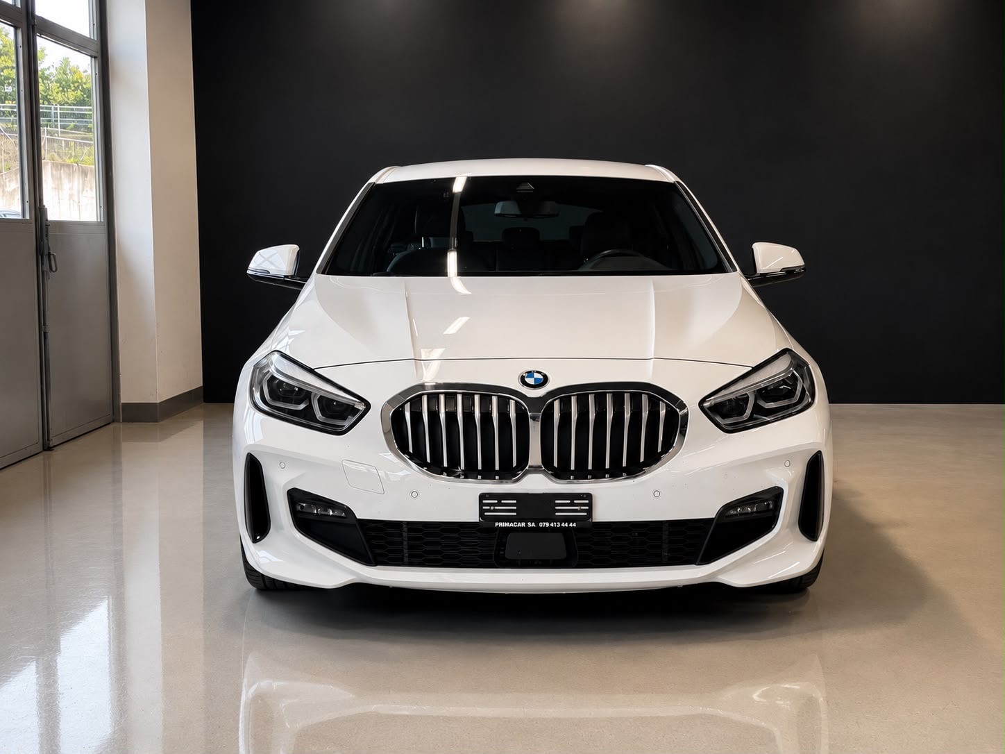 BMW 118i M Sport Steptronic-image-2