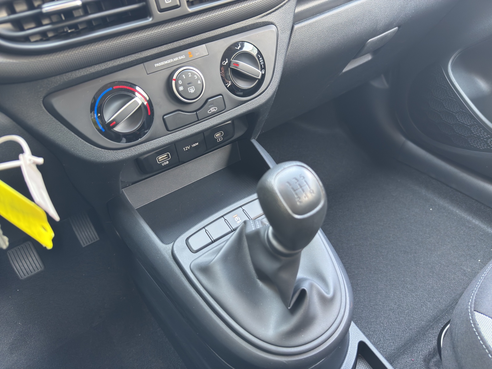 HYUNDAI i10 1.0 Pica-image-11