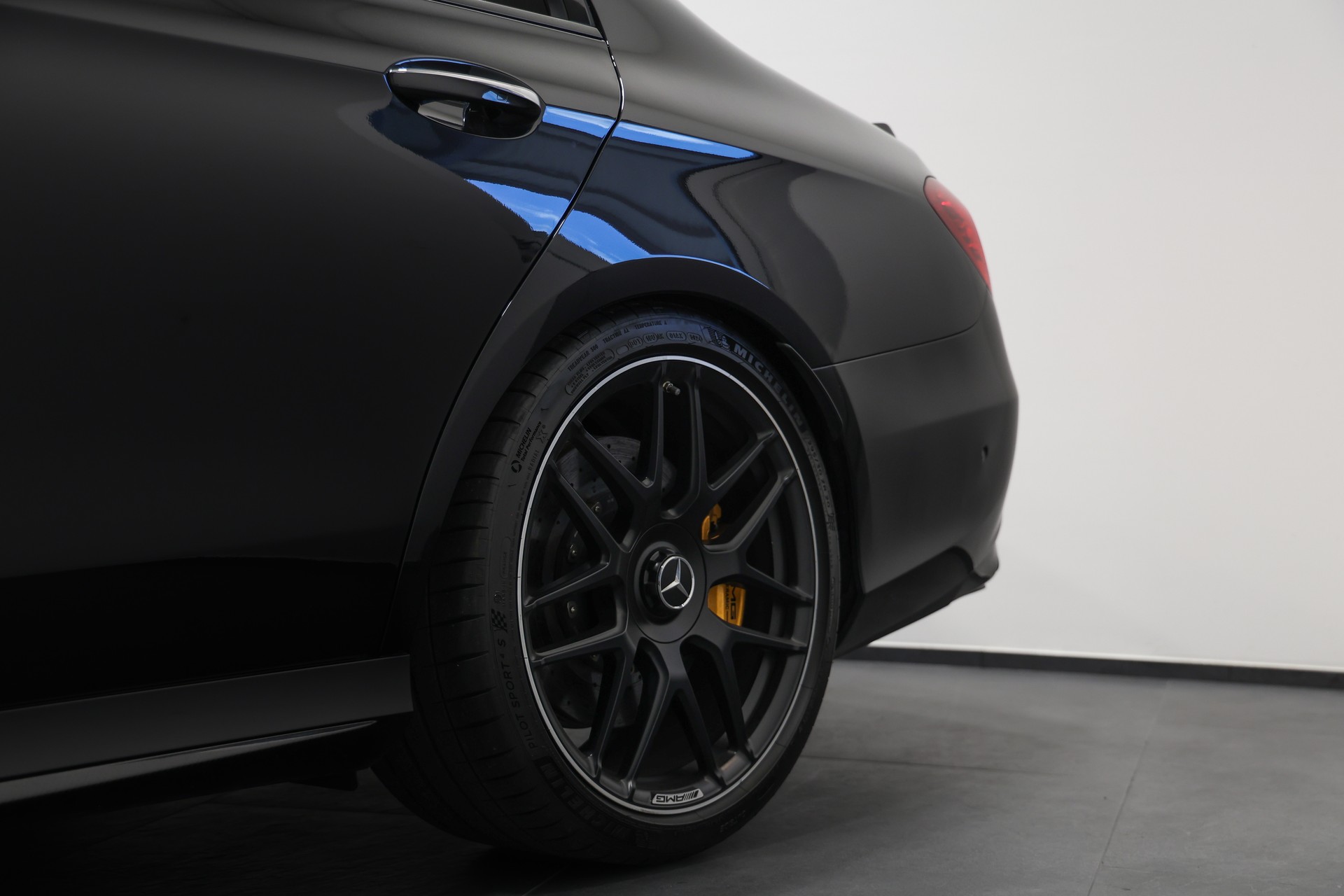 MERCEDES-BENZ E 63 AMG S 4Matic Speedshift MCT *Ohne OPF*AMG Performance Sitze*AMG Drivers Package*-image-10