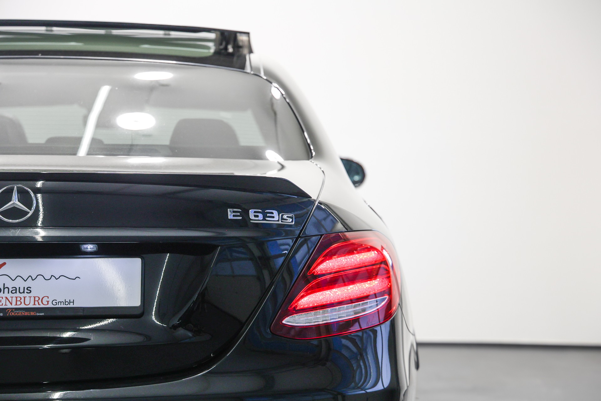 MERCEDES-BENZ E 63 AMG S 4Matic Speedshift MCT *Ohne OPF*AMG Performance Sitze*AMG Drivers Package*-image-18